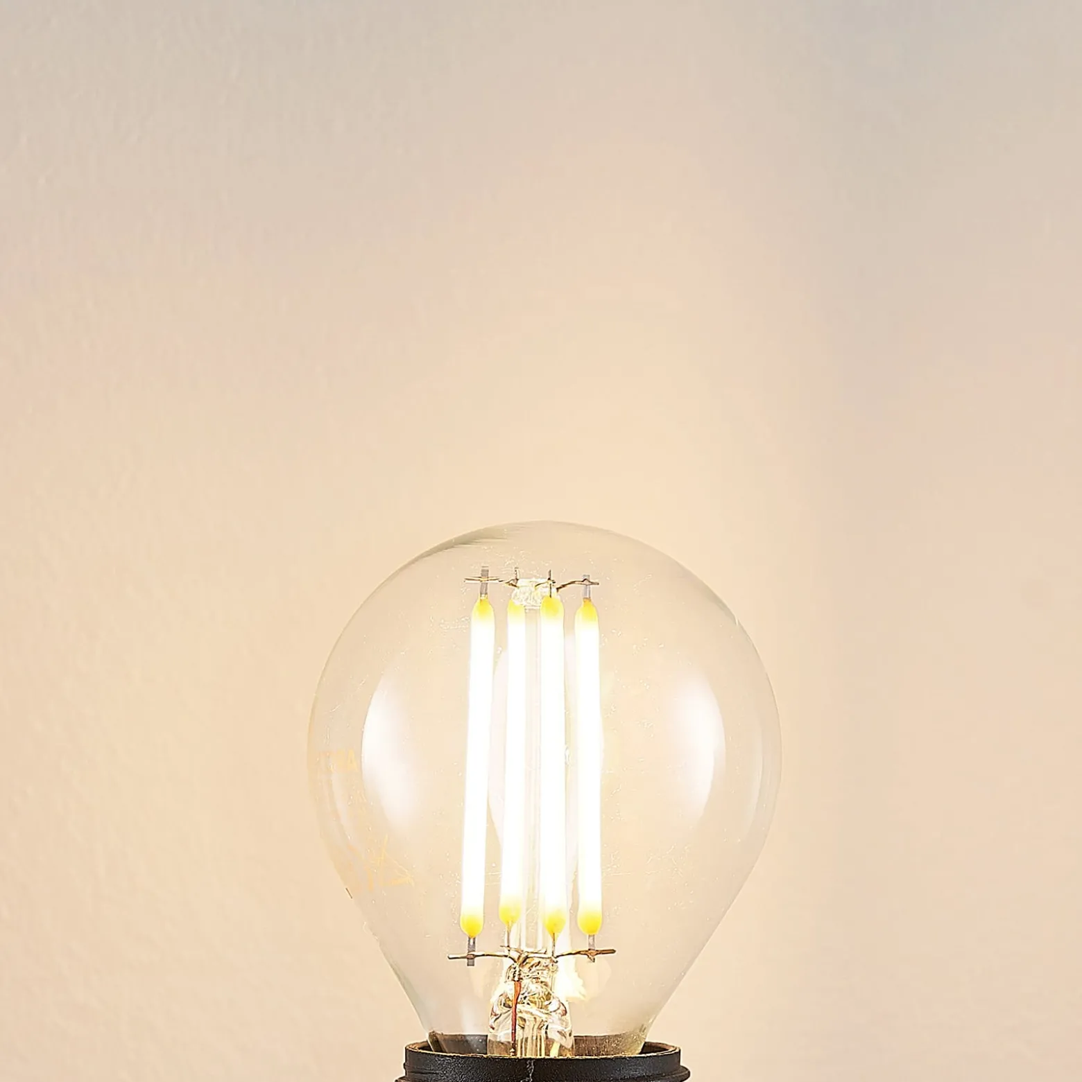 Arcchio LED-lamppu E14 P45, 4 W, kirkas, 2700 K, himmennettävä
