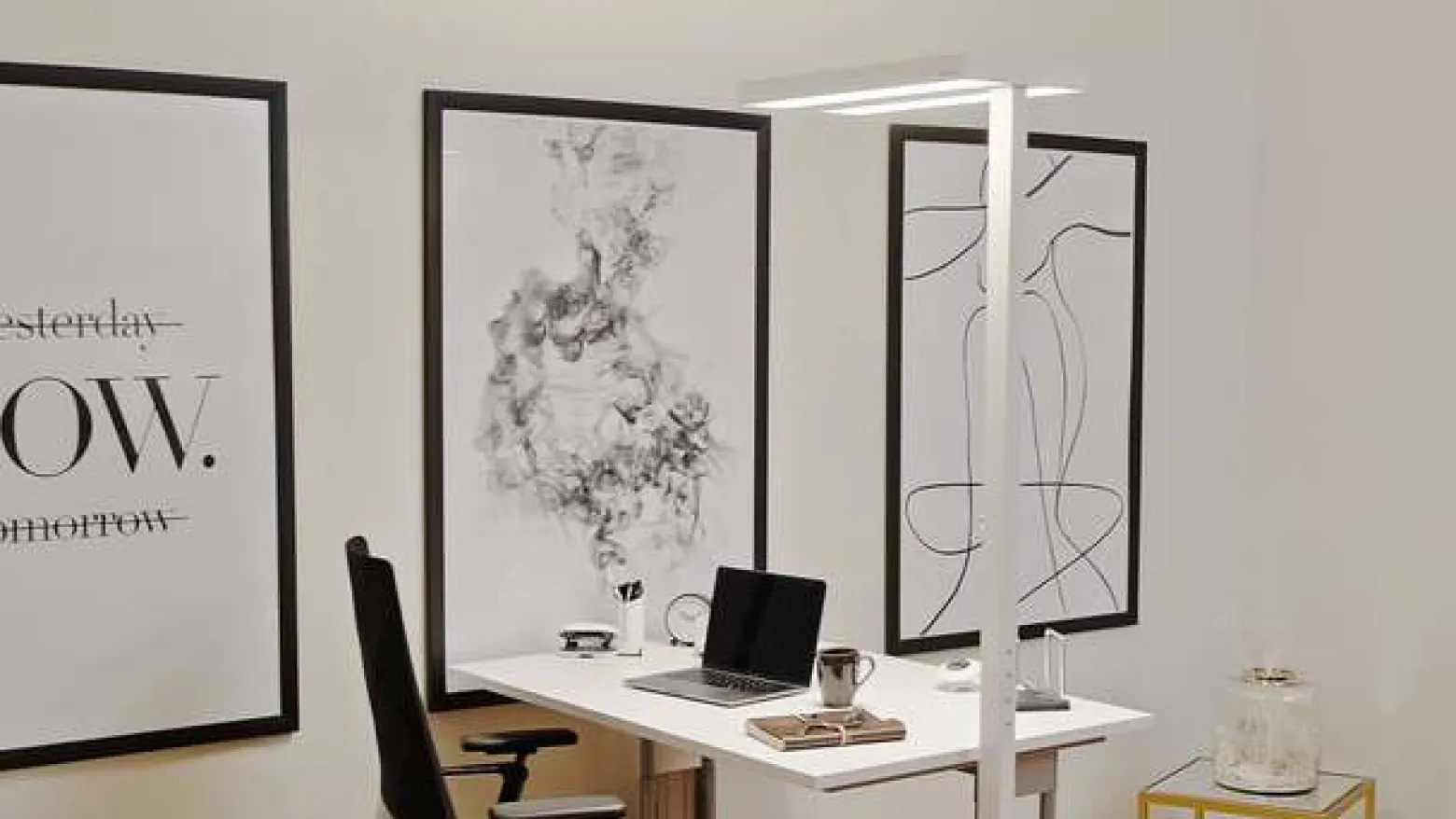 Arcchio LED-lattiavalaisin Logan Pro, hopea, anturi, himmennettävä