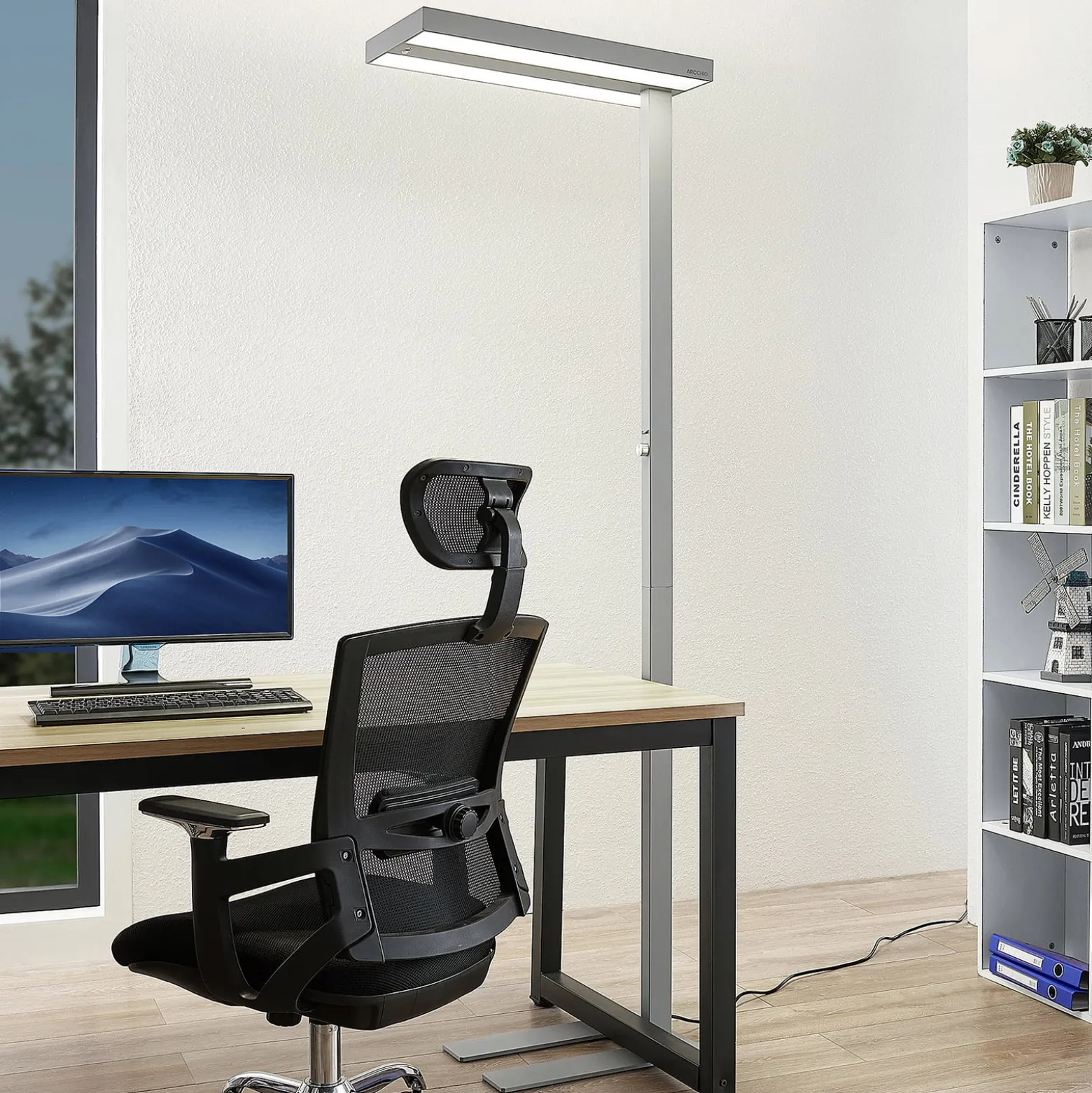 Arcchio LED-lattiavalaisin Logan Pro, hopea, anturi, himmennettävä
