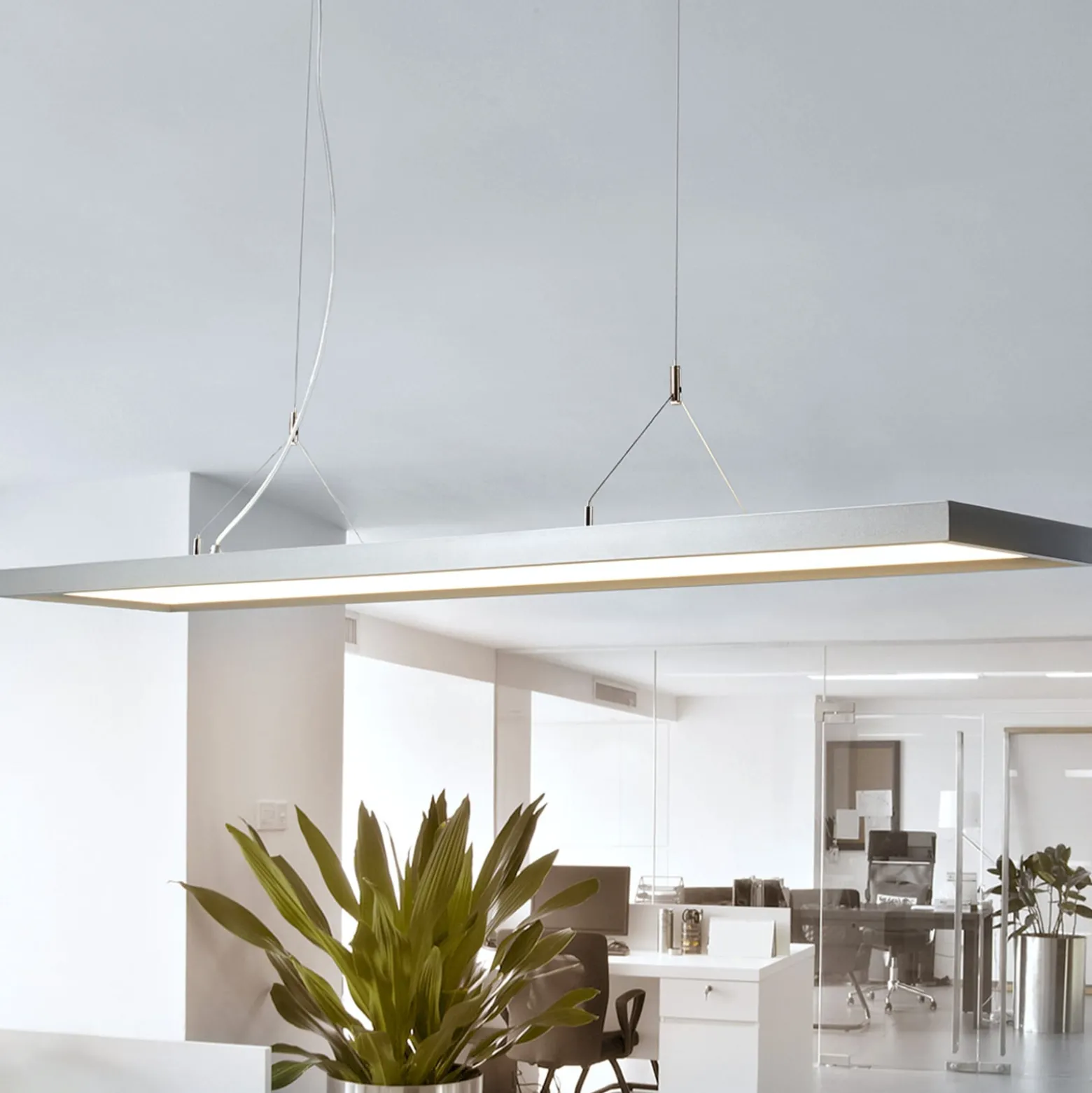Arcchio LED-riippuvalaisin Dorean, hopea, metallia, 120cm