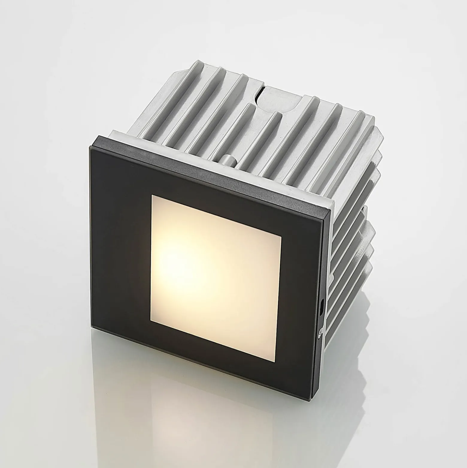 Arcchio LED-seinään upotettava valaisin Zamo, musta, 11 cm, IP65