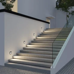 Arcchio LED-seinään upotettava valaisin Zamo, musta, 11 cm, IP65