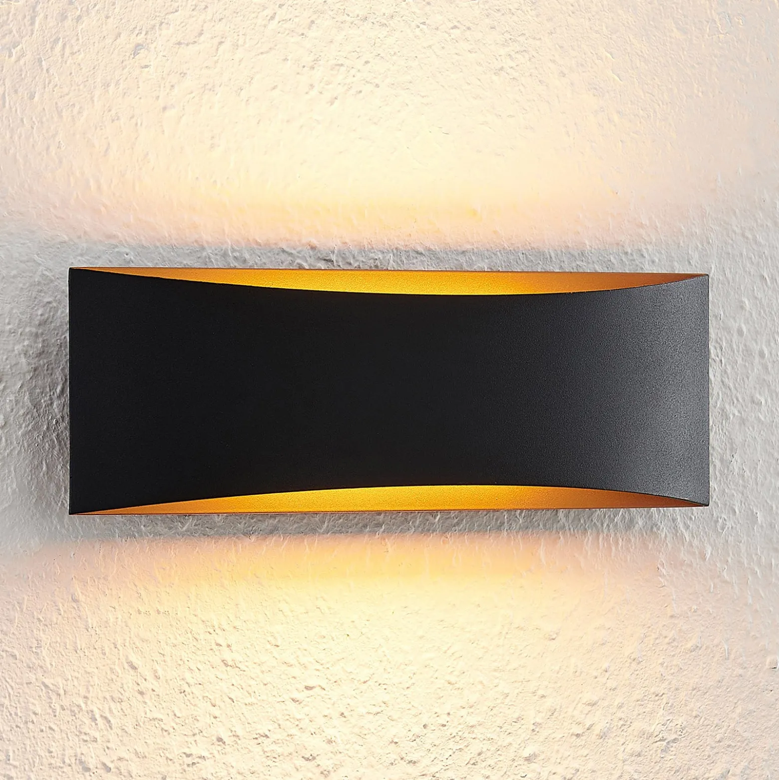 Arcchio LED-seinävalaisin Jelle, 27 cm, musta/kulta, ylös/alasvalo