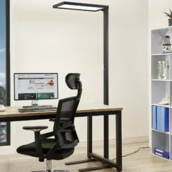 Arcchio toimiston LED-lattialamppu Nelus, musta, anturi, himmennettävä