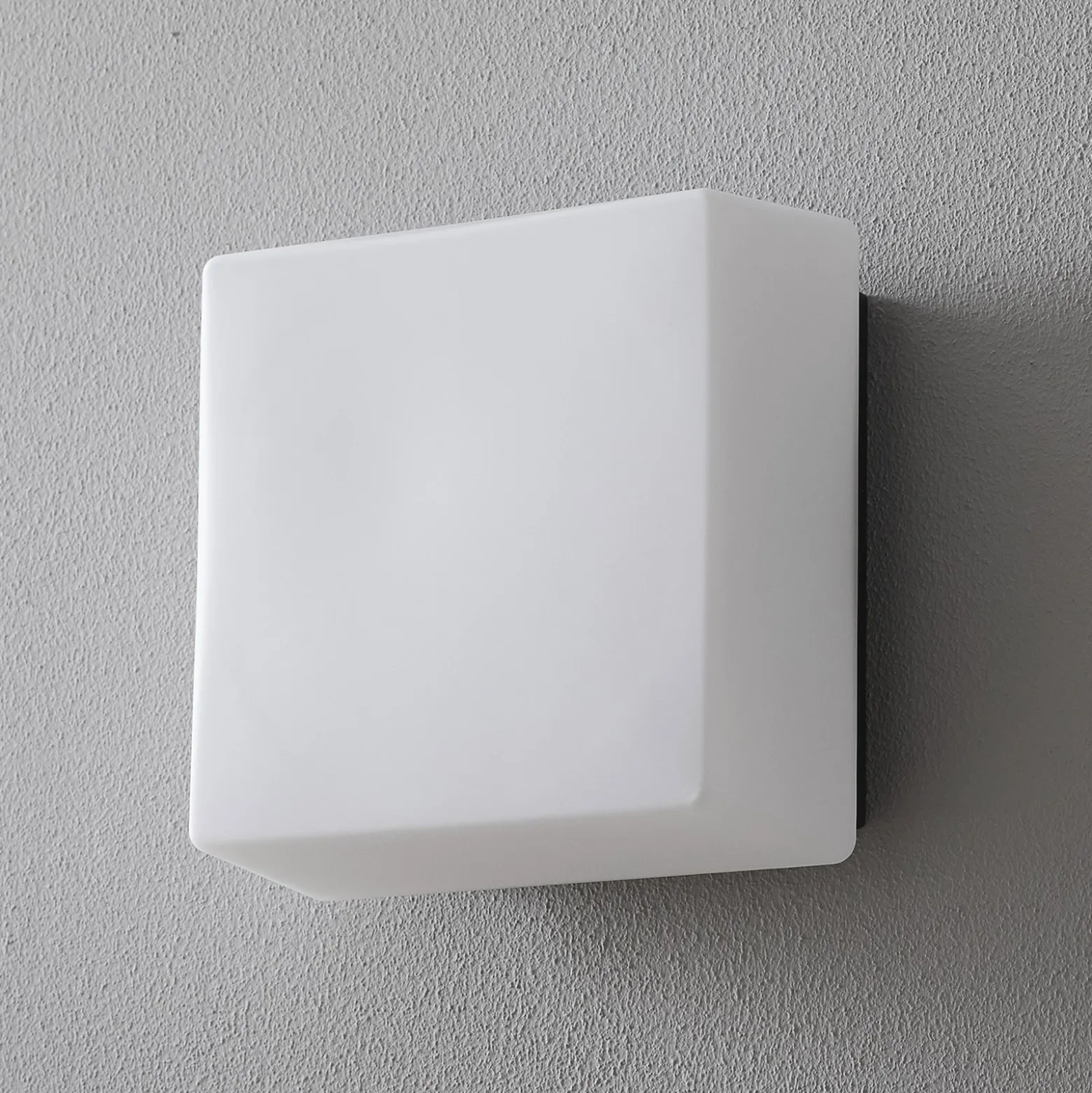 BEGA 66658K3 -LED-seinävalaisin, 21 x 21 cm