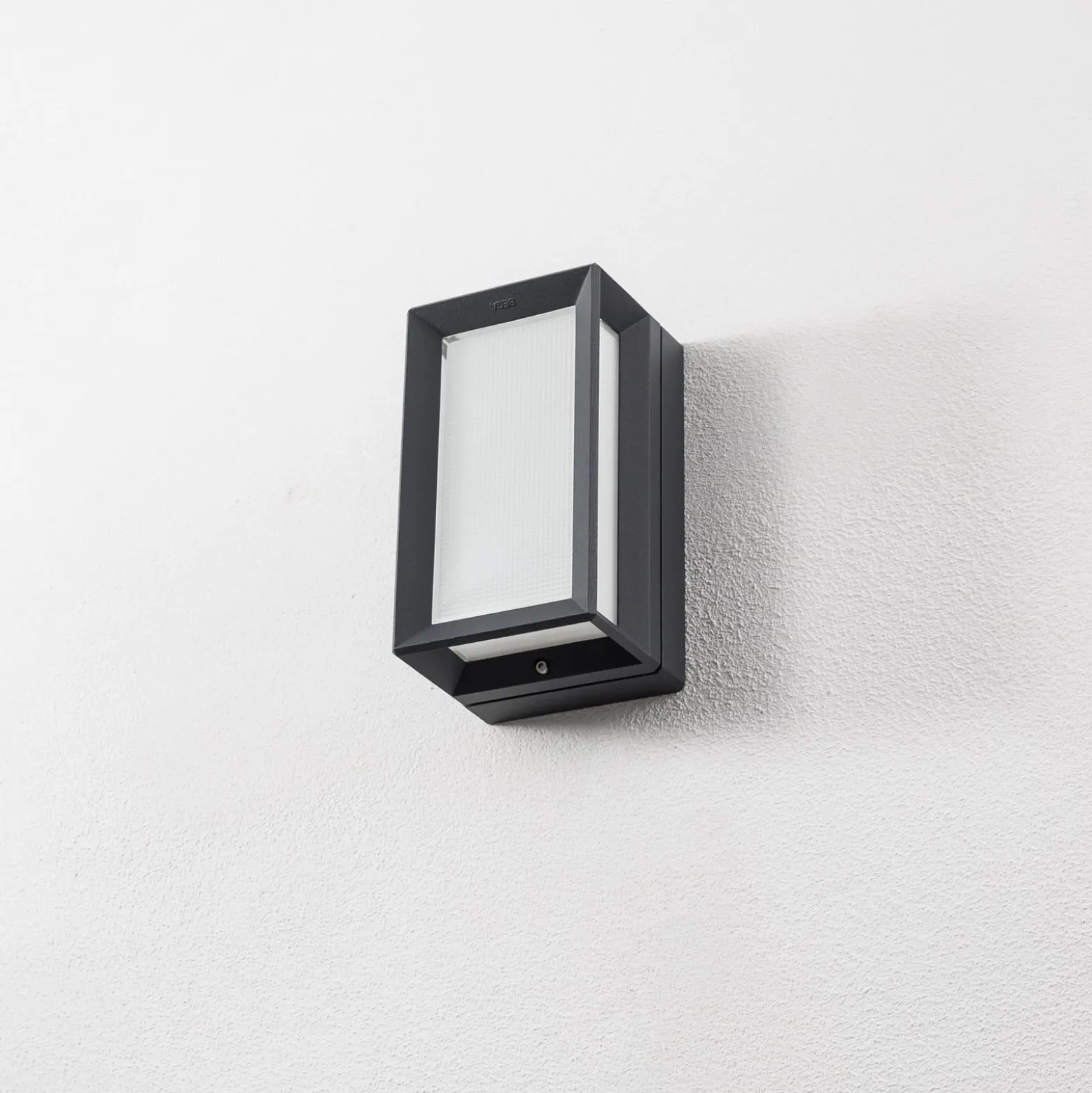 BEGA LED-ulkoseinävalaisin 22750 K3, grafiitti, valettu alumiini. Lasi