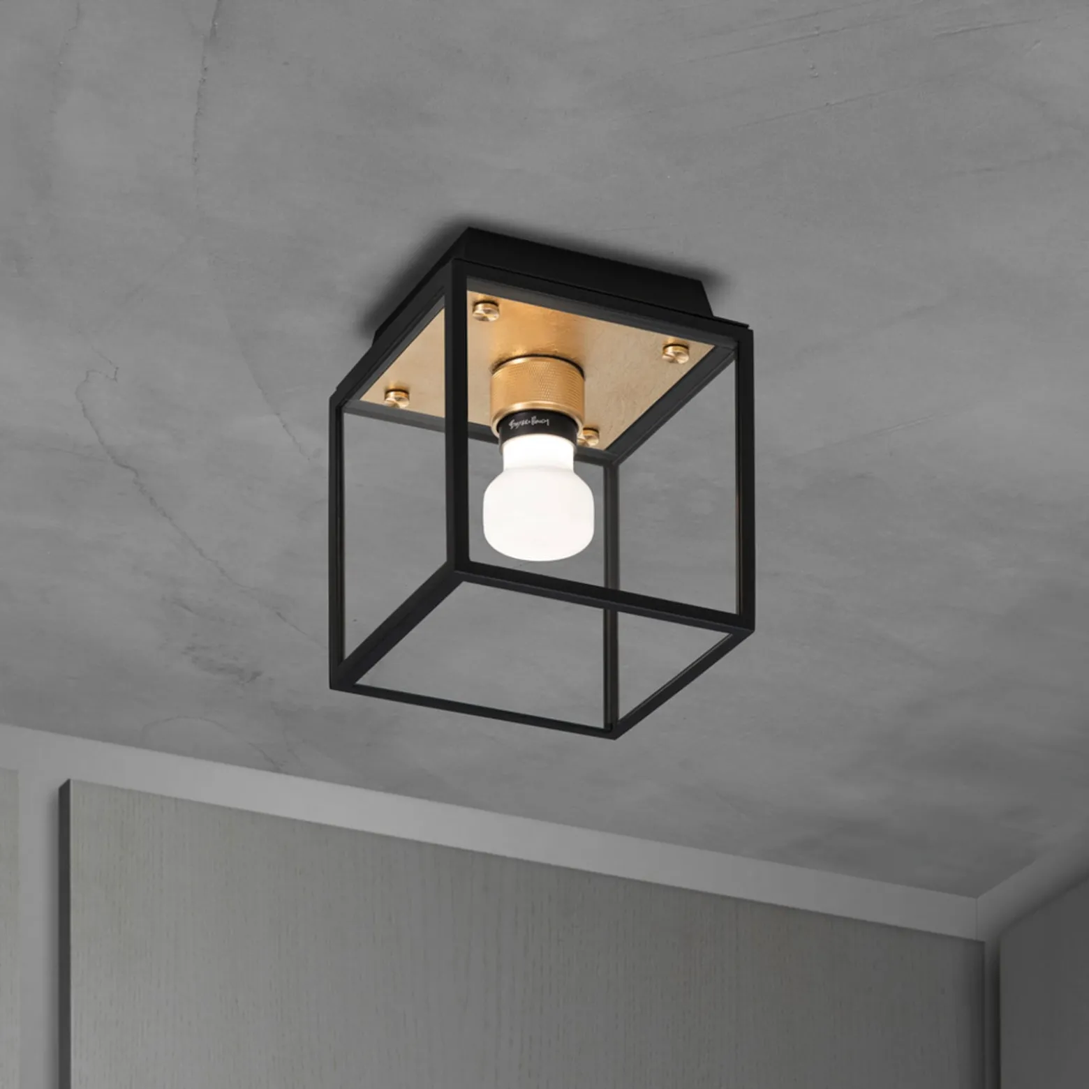Buster + Punch Caged Wet Small IP44 messinki
