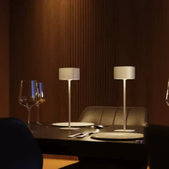 Calex LED-akku-pöytävalaisin Serino, hiekka, alumiini, 2700 K