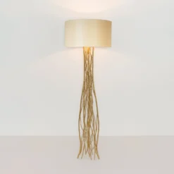 Capri lattiavalaisin, kulta/ecru, korkeus 155 cm, vasaroitu rauta