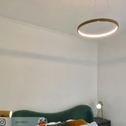 Circle-LED-riippuvalaisin, kulta, Ø 39 cm
