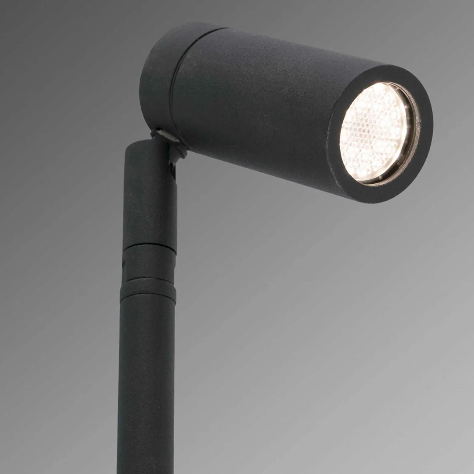 60 cm korkea LED-maapiikkikohdevalo Seth-60
