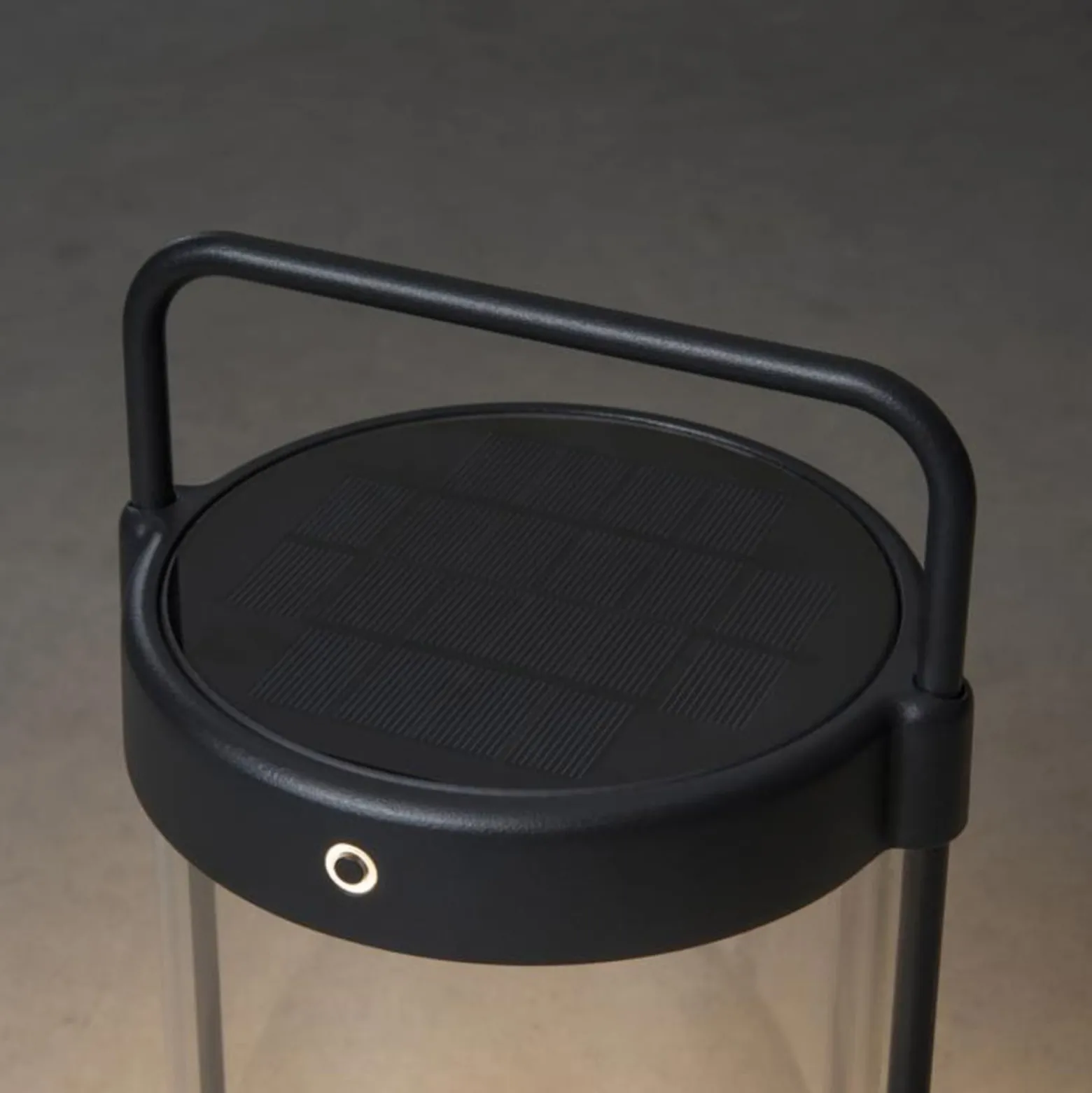 Crotone-LED-aurinkolyhty, himmennettävä, USB