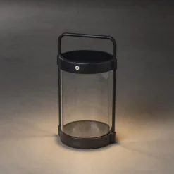 Crotone-LED-aurinkolyhty, himmennettävä, USB