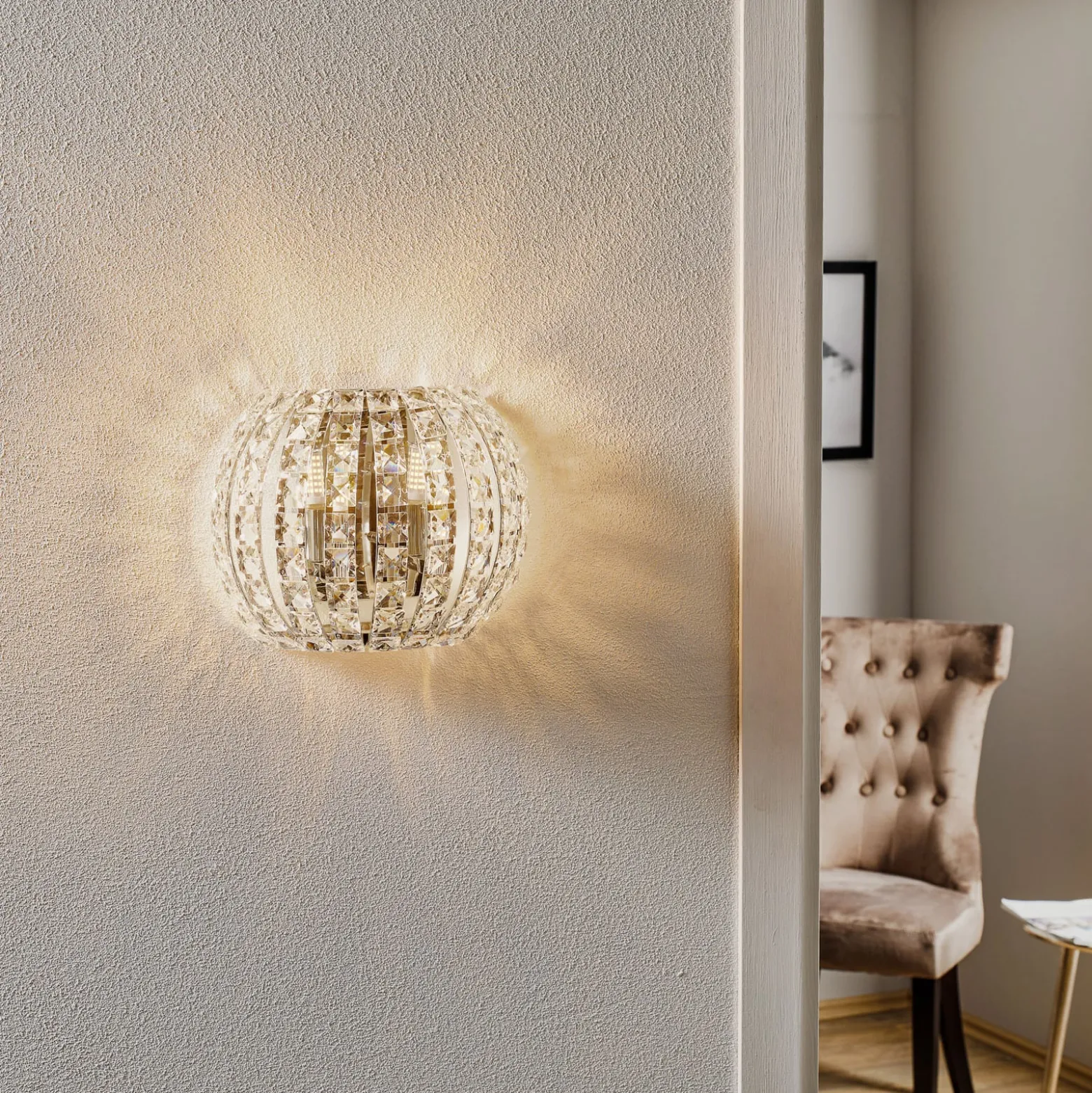 DIAMOND-LED-kristalliseinävalaisin