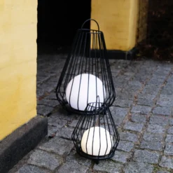 Dyberg Larsen LED-akkukäyttöinen pöytälamppu Evesham, korkeus 48 cm