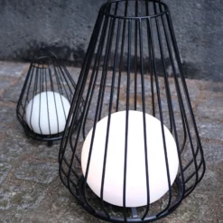 Dyberg Larsen LED-akkukäyttöinen pöytälamppu Evesham, korkeus 48 cm
