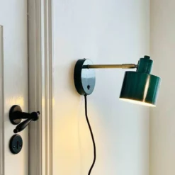 Dyberg Larsen Ocean-seinälamppu, tummanvihreä, ulkonema 30 cm