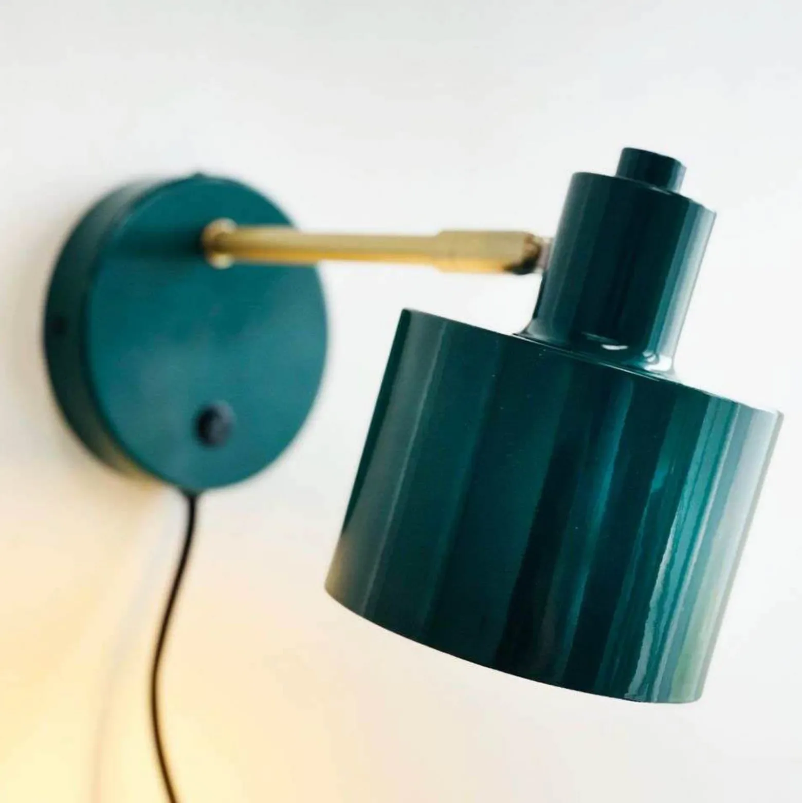 Dyberg Larsen Ocean-seinälamppu, tummanvihreä, ulkonema 30 cm