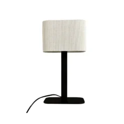 Dyberg Larsen pöytälamppu Calix, luonnonvalkoinen, korkeus 39 cm