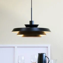 Dyberg Larsen riippuvalo DL44, musta, metalli, Ø 45 cm