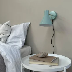Dyberg Larsen seinävalaisin Sleep, mintunvihreä, Ø 15 cm, teräs