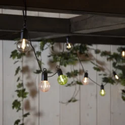 Fiesta-LED-valoketju, paristokäyttöinen, värikäs