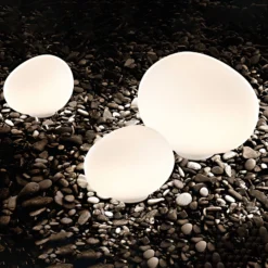 Foscarini Gregg grande -pöytävalaisin himmennnin kanssa