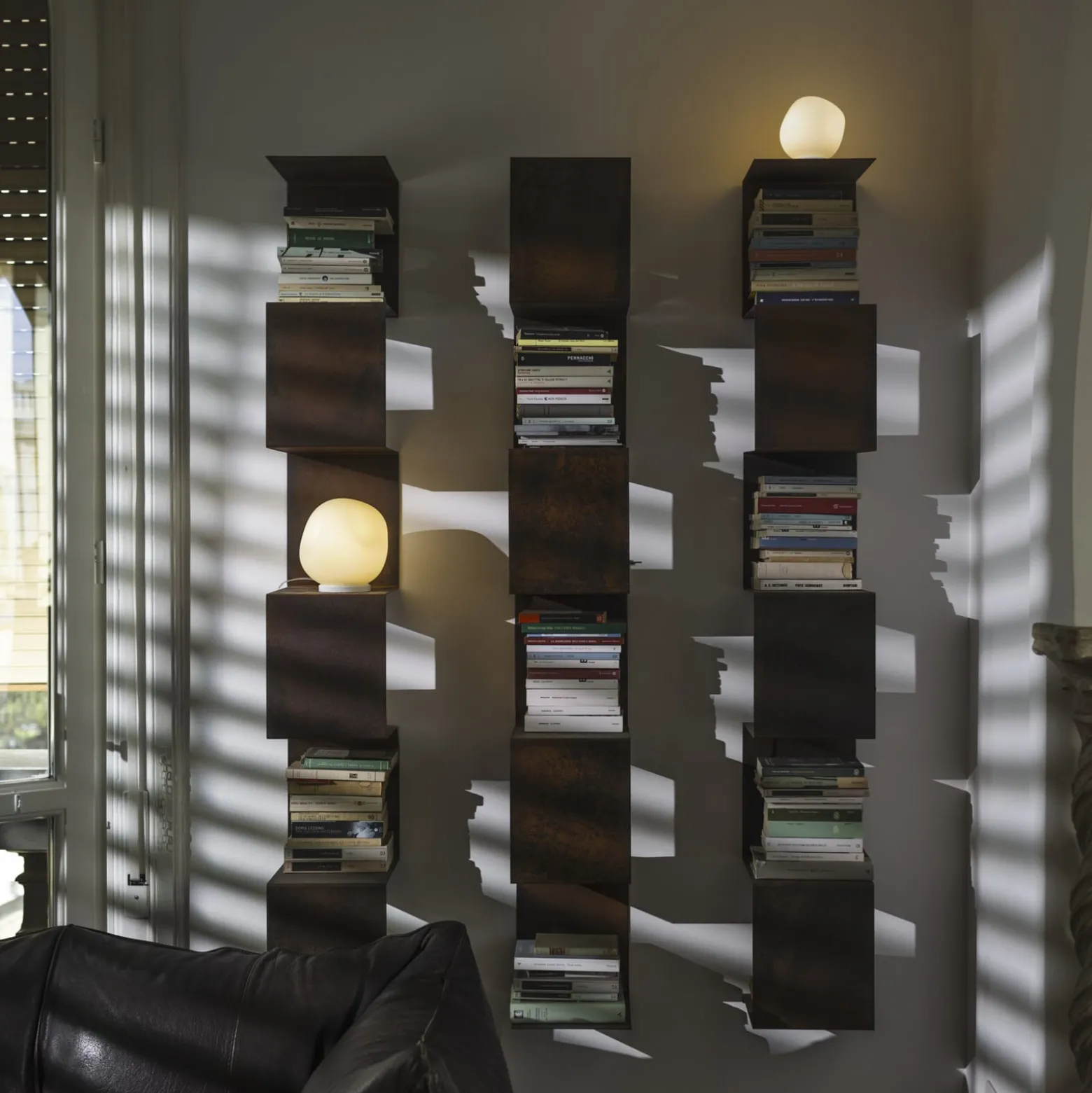 Foscarini pöytävalaisin Hoba Midi, Ø 19 cm, päälle/pois, lasi