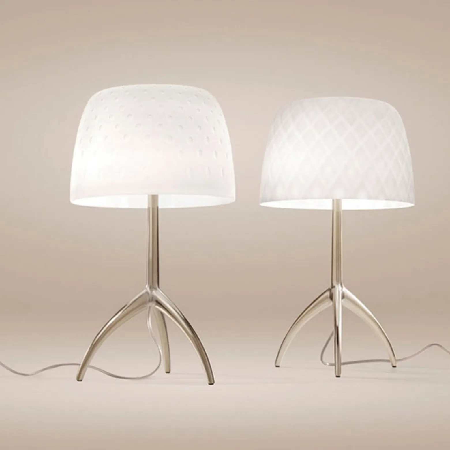 Foscarini pöytävalaisin Lumiere 30, 35 cm, Pastille, päälle/pois