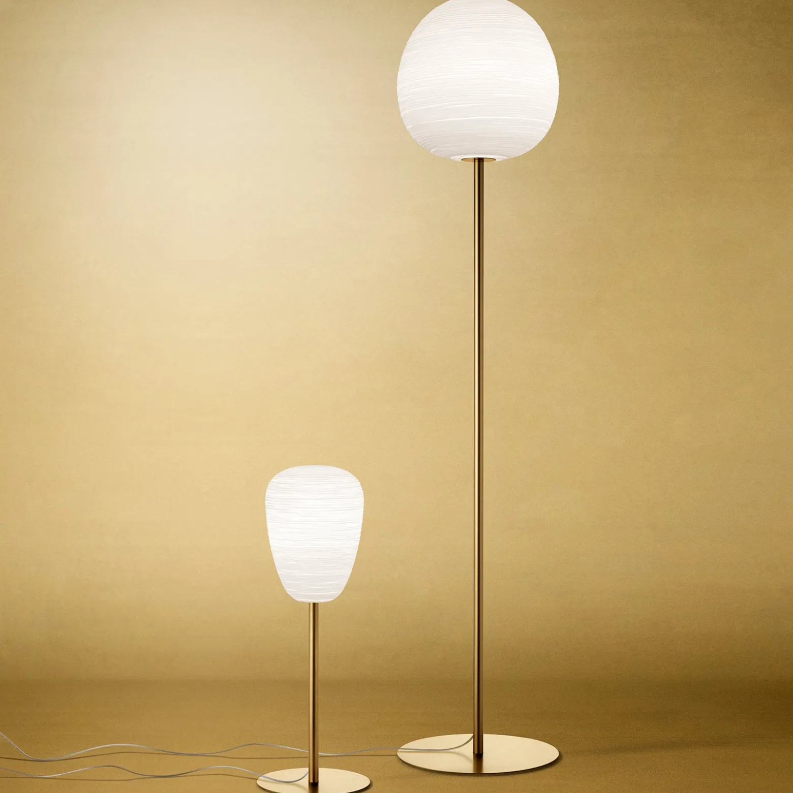 Foscarini Rituals XL -lattiavalo, himmennettävä