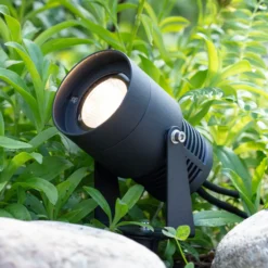 Garden 24 LED-kohdevalaisin, musta, 3 wattia