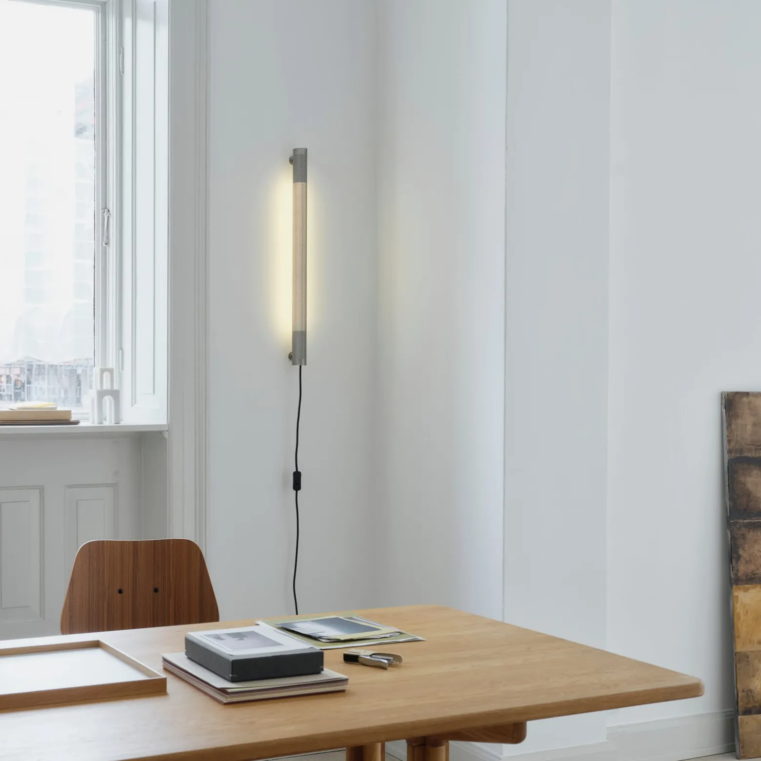 GEJST seinälamppu Radent pistoke, messinki, korkeus 70 cm, G13 LED