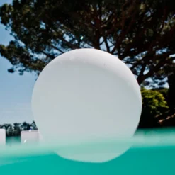 Globe - kelluva LED-koristelamppu