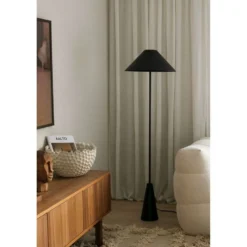 Globen Lighting lattiavalaisin Cannes, musta, korkeus 140 cm