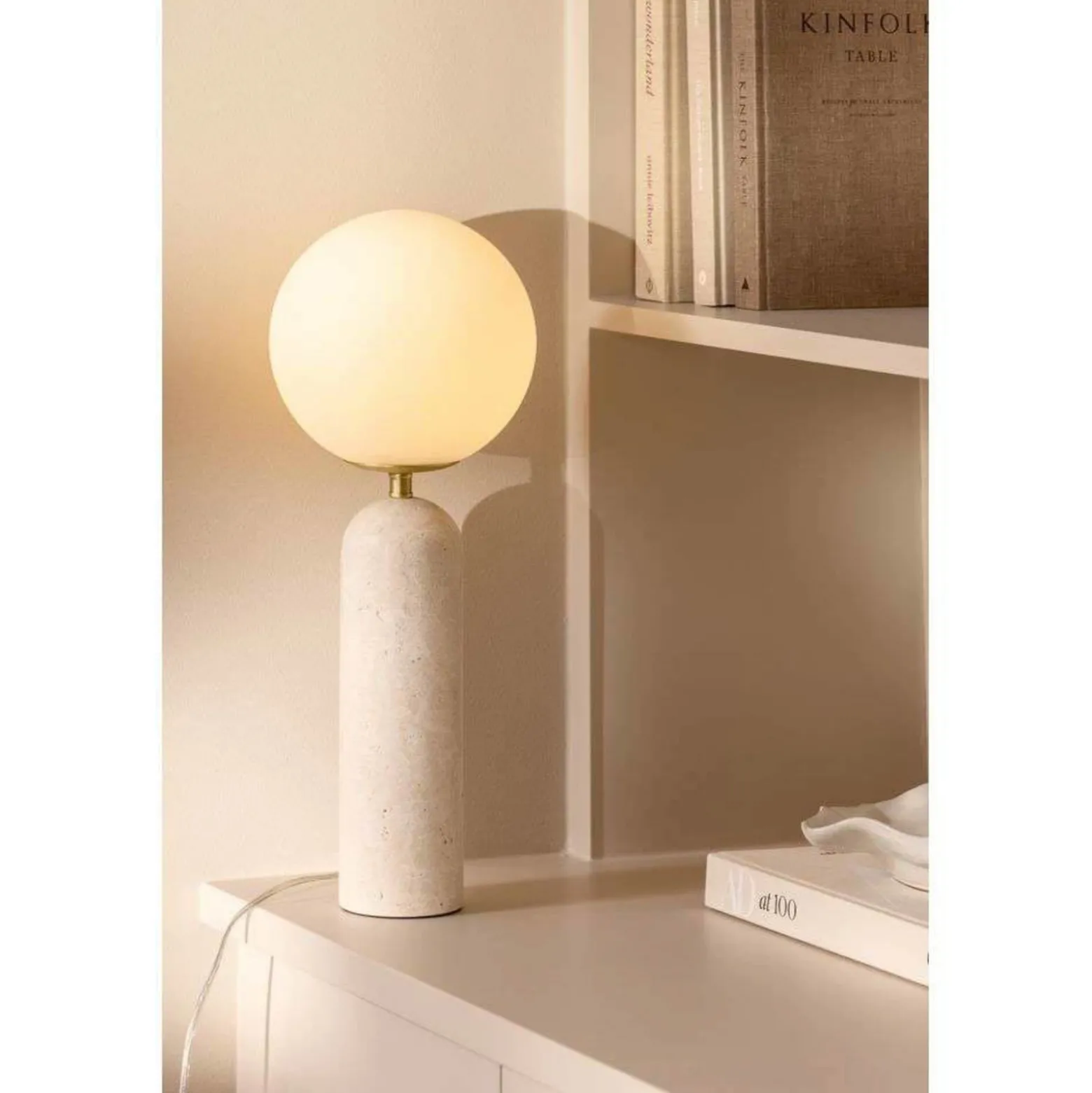 Globen Lighting pöytävalaisin Torrano korkeus 53 cm travertiini