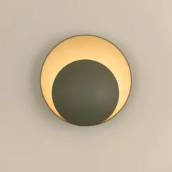 Globen Lighting seinävalaisin ORBIT, vihreä, metalli, Ø 30 cm