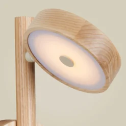 GOOD & MOJO LED-seinävalaisin Okinawa, luonnonväri, pistoke, puu
