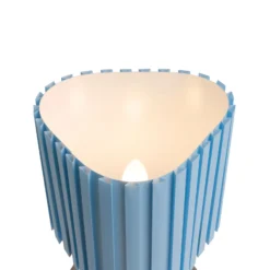 HAY-pöytälamppu Canelé, vaaleansininen, korkeus 37 cm, E14, kangas