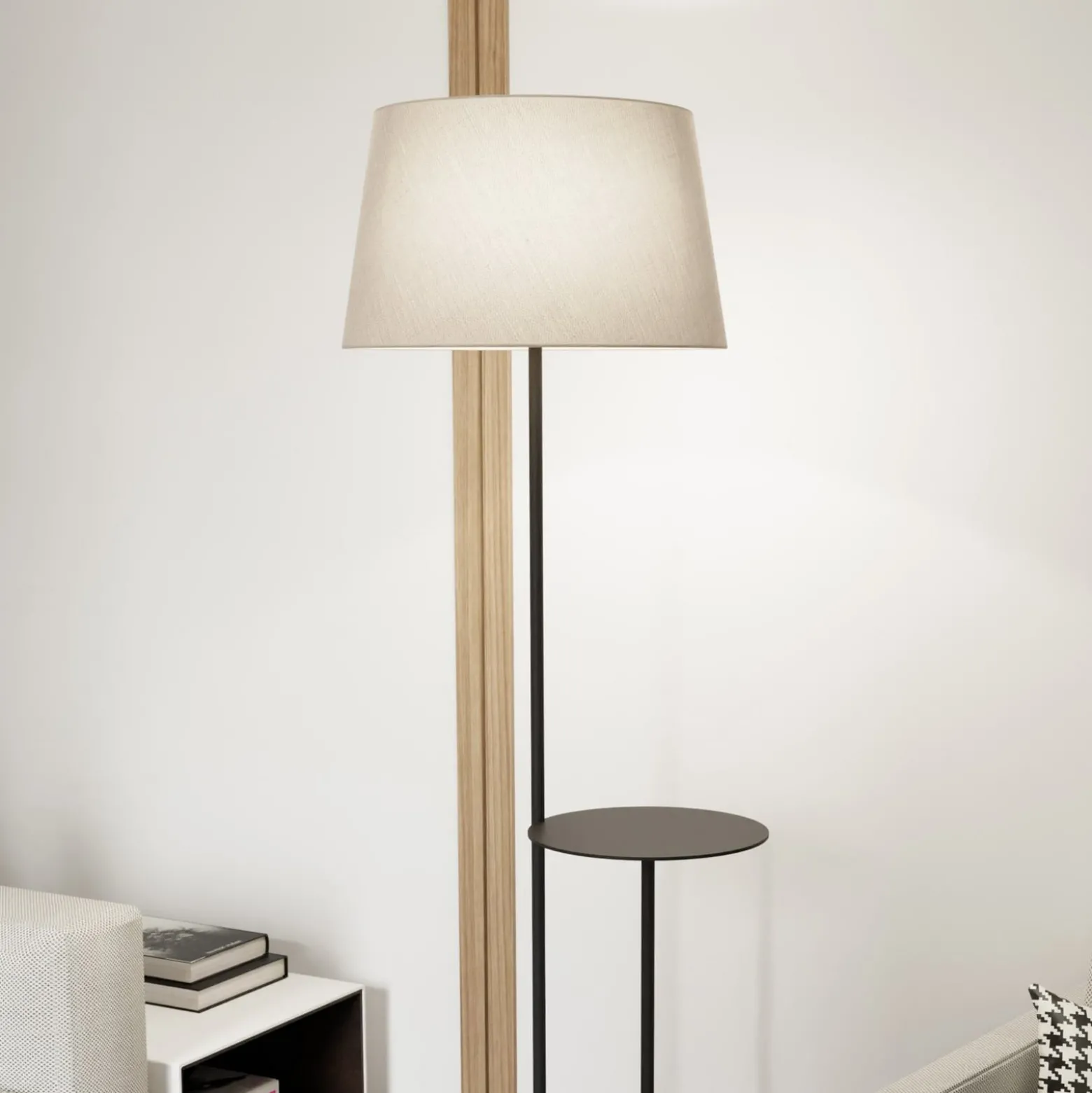 Hotel-lattiavalaisin, beige/musta, korkeus 150 cm, kangas/metalli
