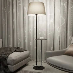 Hotel-lattiavalaisin, beige/musta, korkeus 150 cm, kangas/metalli