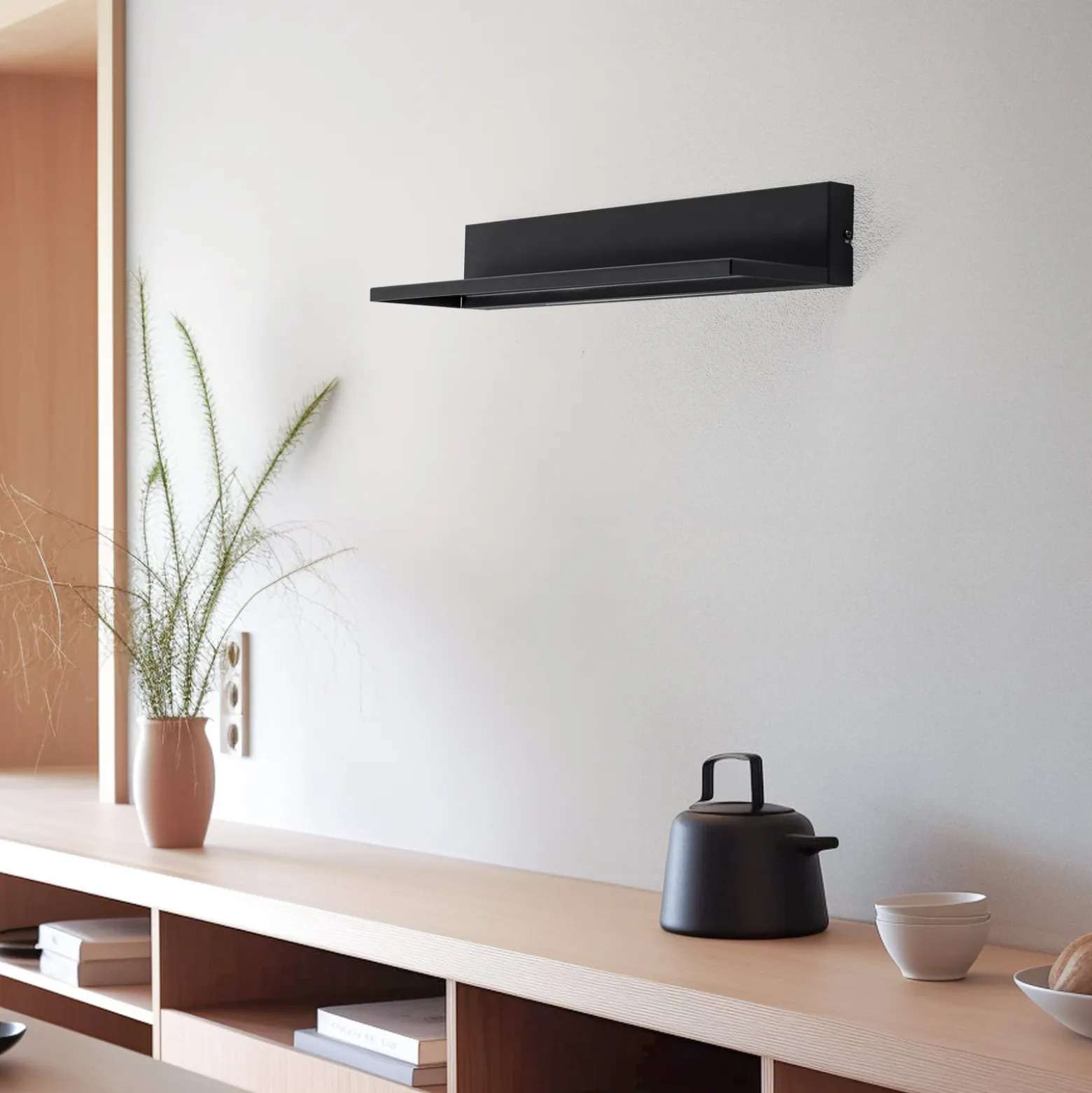 Hyllyn seinävalaisin, musta, teräs, 60 cm pitkä, 2 x LED-valo