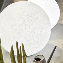 Ideal Lux Doris maapiikkavalaisin, valkoinen, muovia, Ø 78 cm
