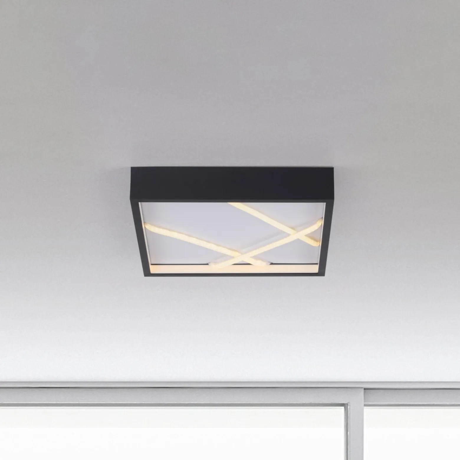 JUST LIGHT. LED-kattovalaisin Mikado, 30 x 30 cm, musta