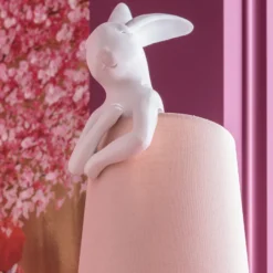 Kare Animal Rabbit pöytävalaisin, valkoinen/vaaleanpunainen, 68 cm, E14