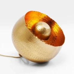 KARE Apollon -pöytävalaisin, mattakulta, Ø28 cm
