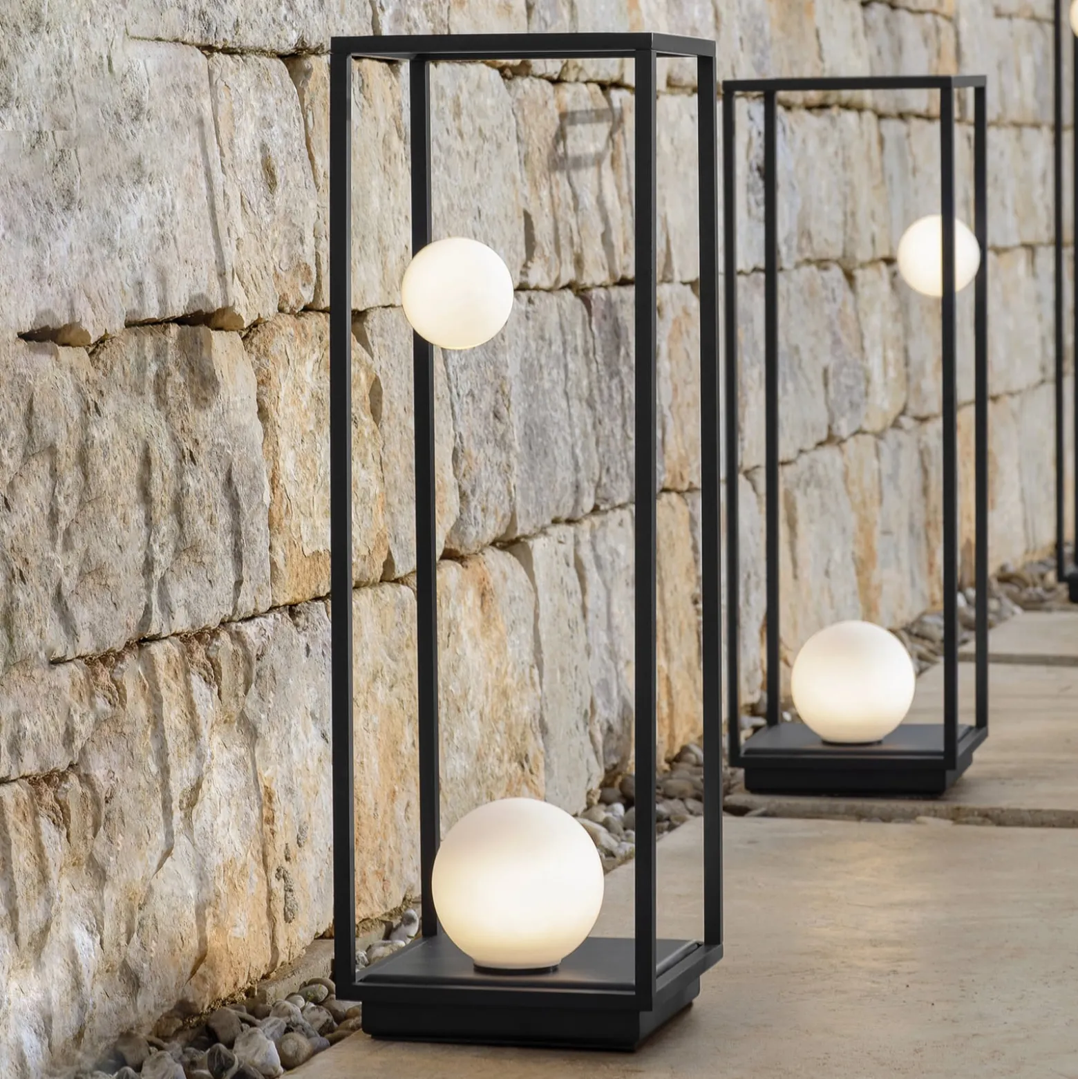 Karman Abachina -LED-lattiavalo IP65 103 cm musta