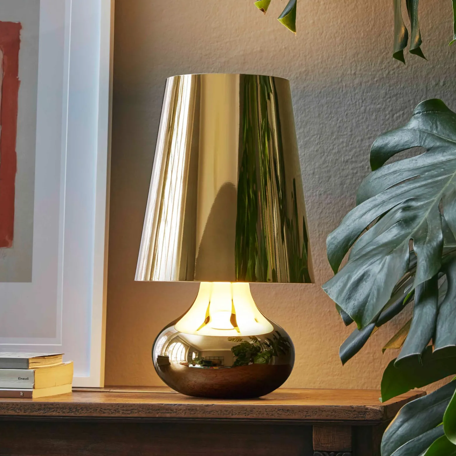 Kartell Cindy-LED-pöytälamppu tumma kulta, metalli