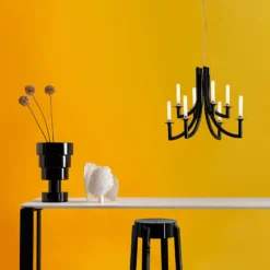 Kartell Khan -kattokruunu, Ø 77 cm, musta