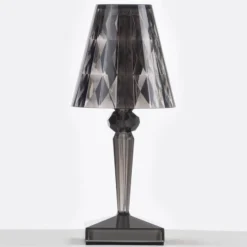 Kartell LED-paristopöytävalaisin Paristo, 30 cm, savunharmaa, IP54
