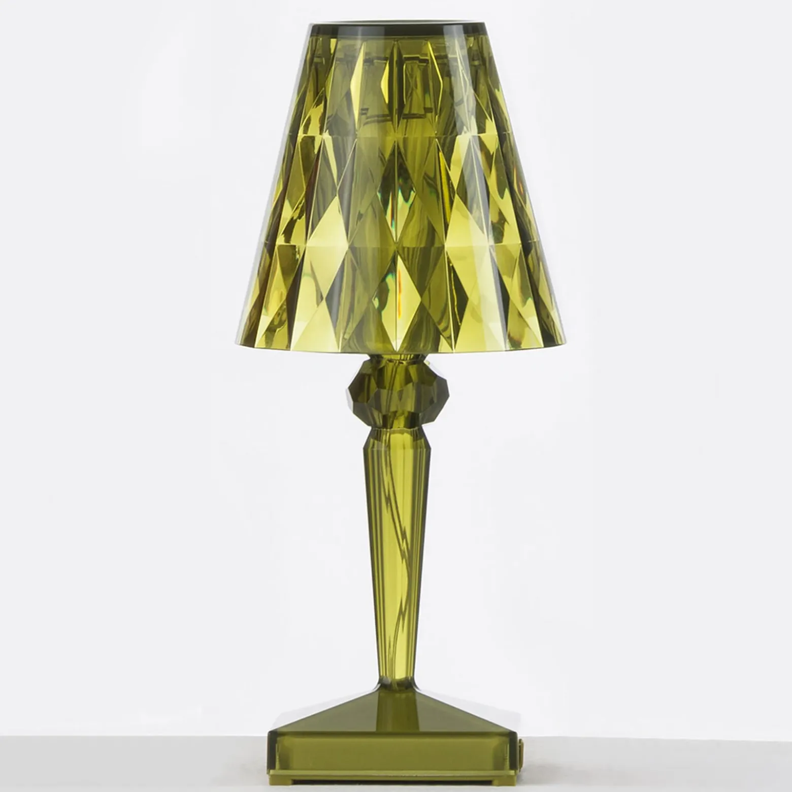 Kartell LED-paristopöytävalaisin Paristo, 26 cm, vihreä, IP54